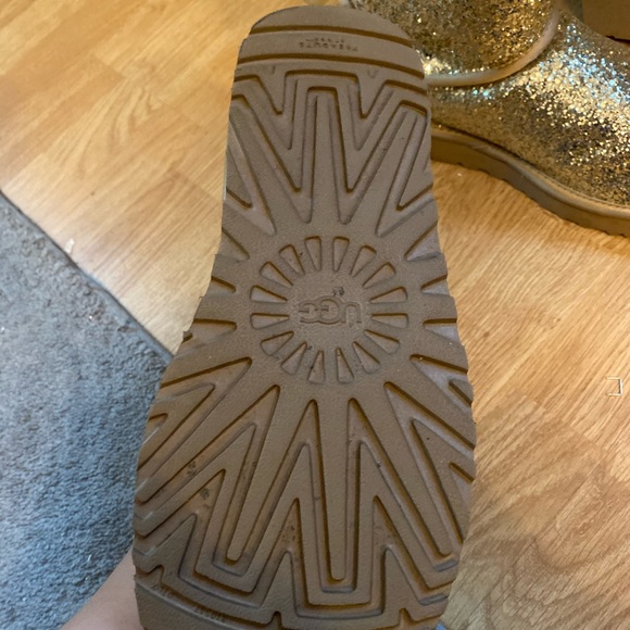 Ugg boots - Picture 2 of 4